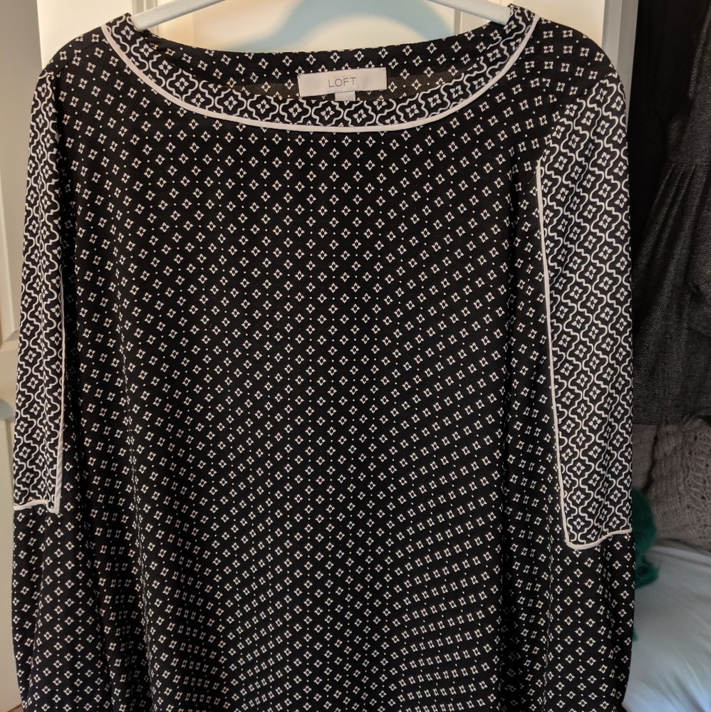 Long sleeve Blouse.